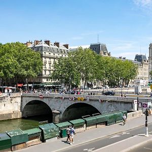 Amazing Flat Views Seine River